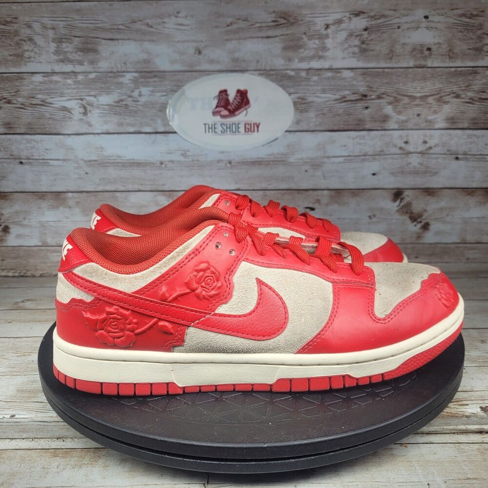 Nike Dunk Low "Red Roses" Sneakers Womens Size 7 Casual Lifestyle Walking Shoes